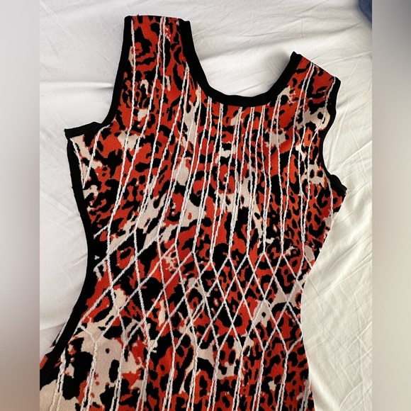 Herve Leger vintage dress Sleeveless Scoop Neck Midi size small leopard print - Picture 4 of 8